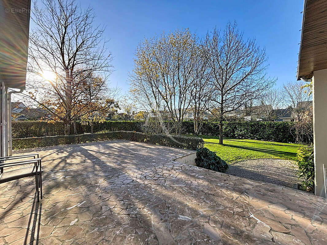 Maison à BOUCHEMAINE