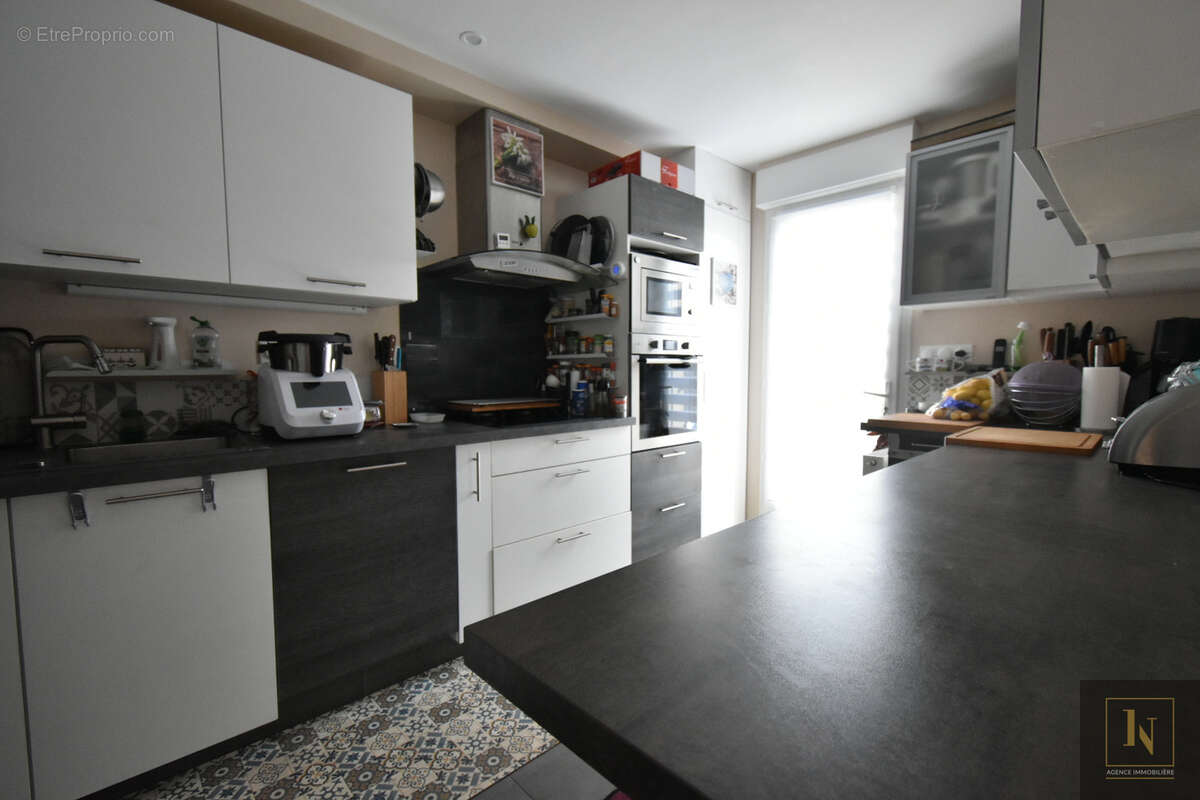 Maison 5 pièce - 4 chambres - 103 m2 - Centre Saint Avé - Au calme - Entièrement rénové - photo 5