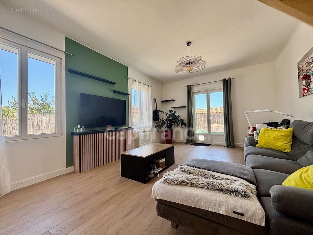 Poussan(34), à vendre maison rénovée p4, surface totale 168 m2, terrain 552 m2, garage, piscine, secteur calme - photo 7