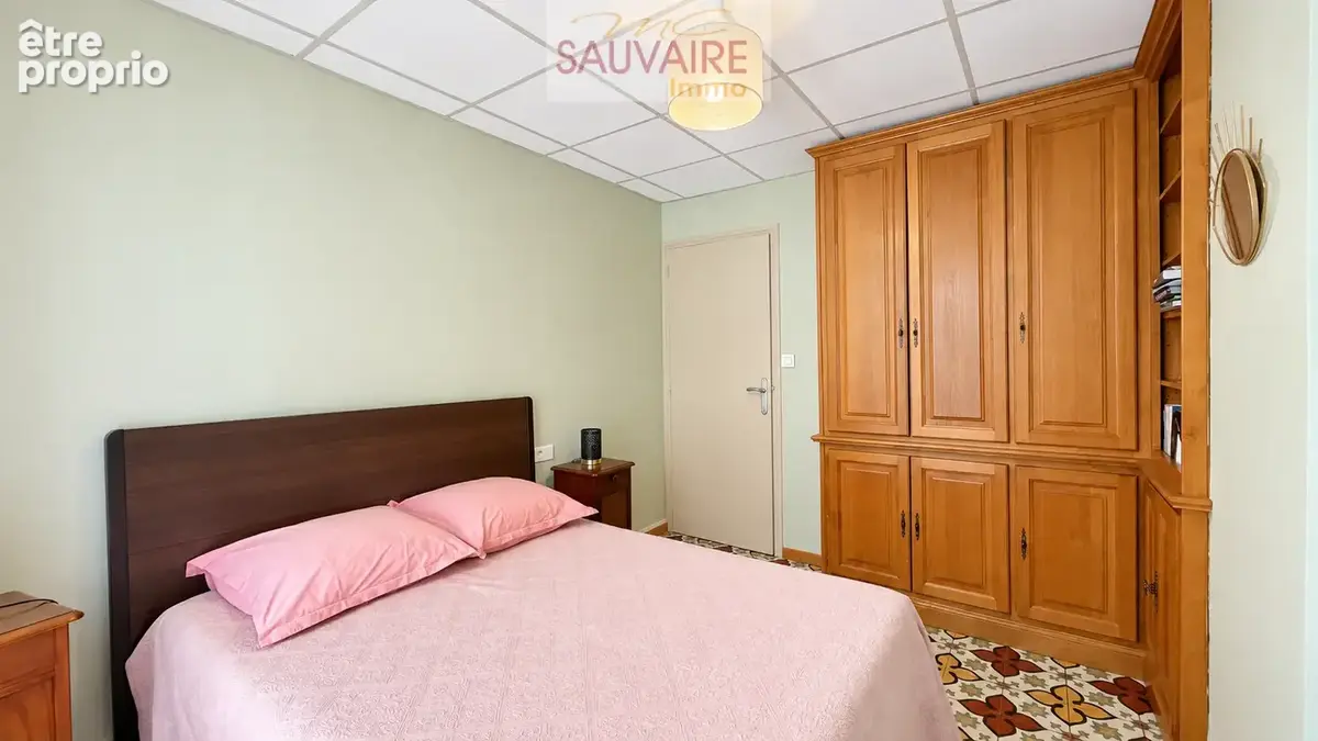 Belle maison de ville 217 m2   Grands volumes et espaces indépendants - photo 15