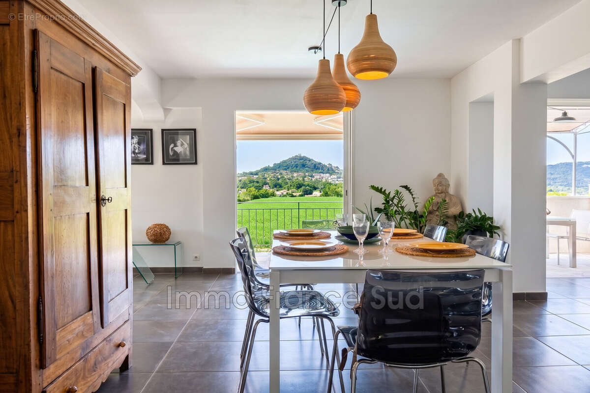 Maison 100 m² à Vidauban  - photo 8