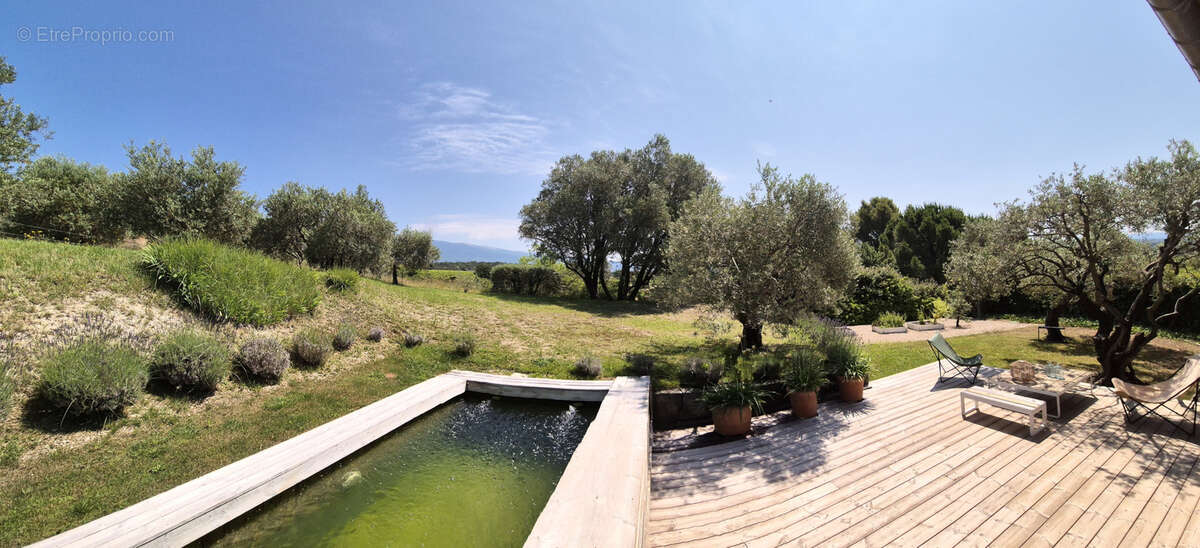 Maison à SAINT-PIERRE-DE-VASSOLS