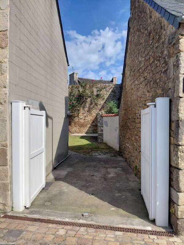 Maison à SAINT-POL-DE-LEON