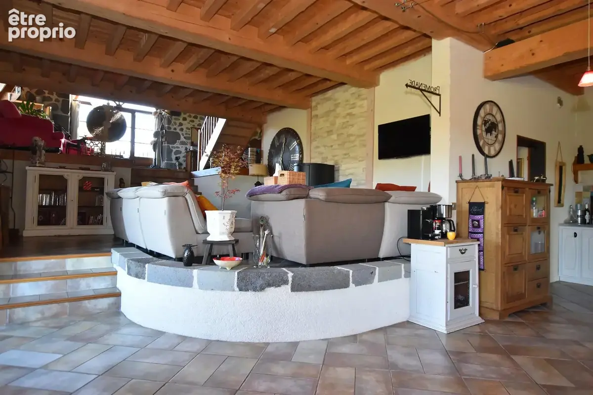 Maison 7 pièces 224 m² à vendre à Saint-Projet-De-Salers (15140) - photo 9