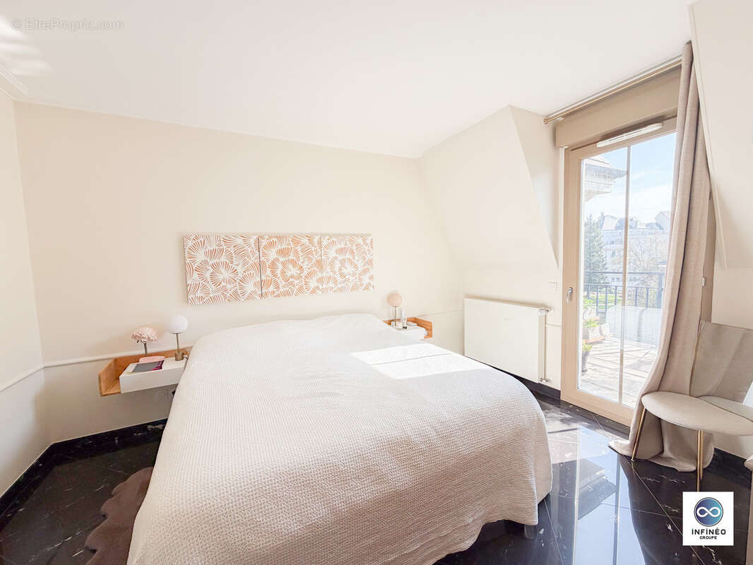 Appartement à LE PLESSIS-ROBINSON