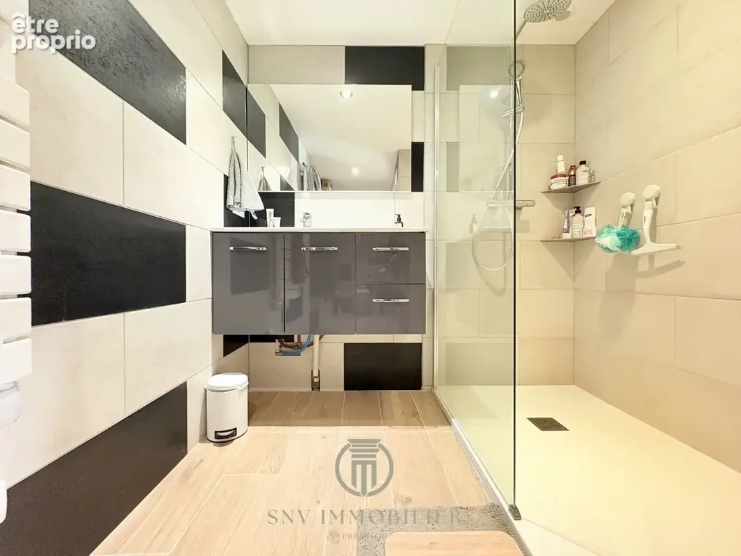 Maison familiale - 5 chambres - piscine couverte - dépendances et garage - photo 17
