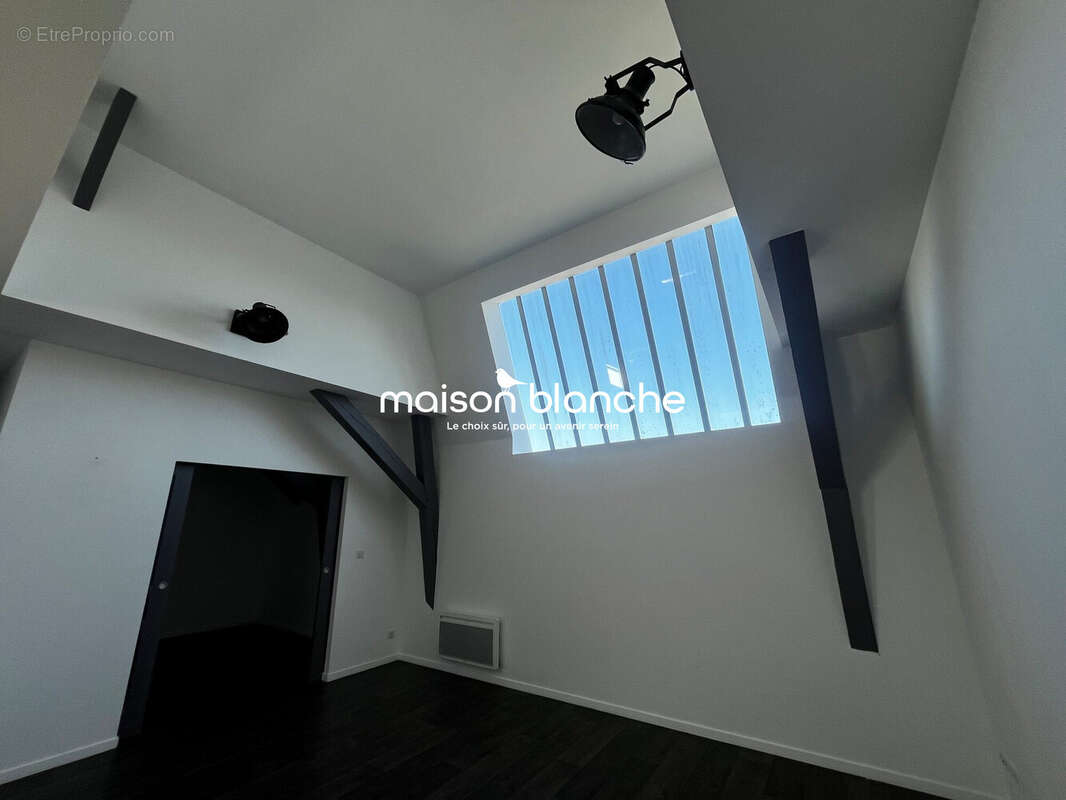 Appartement 82 m² à Saumur  - photo 4