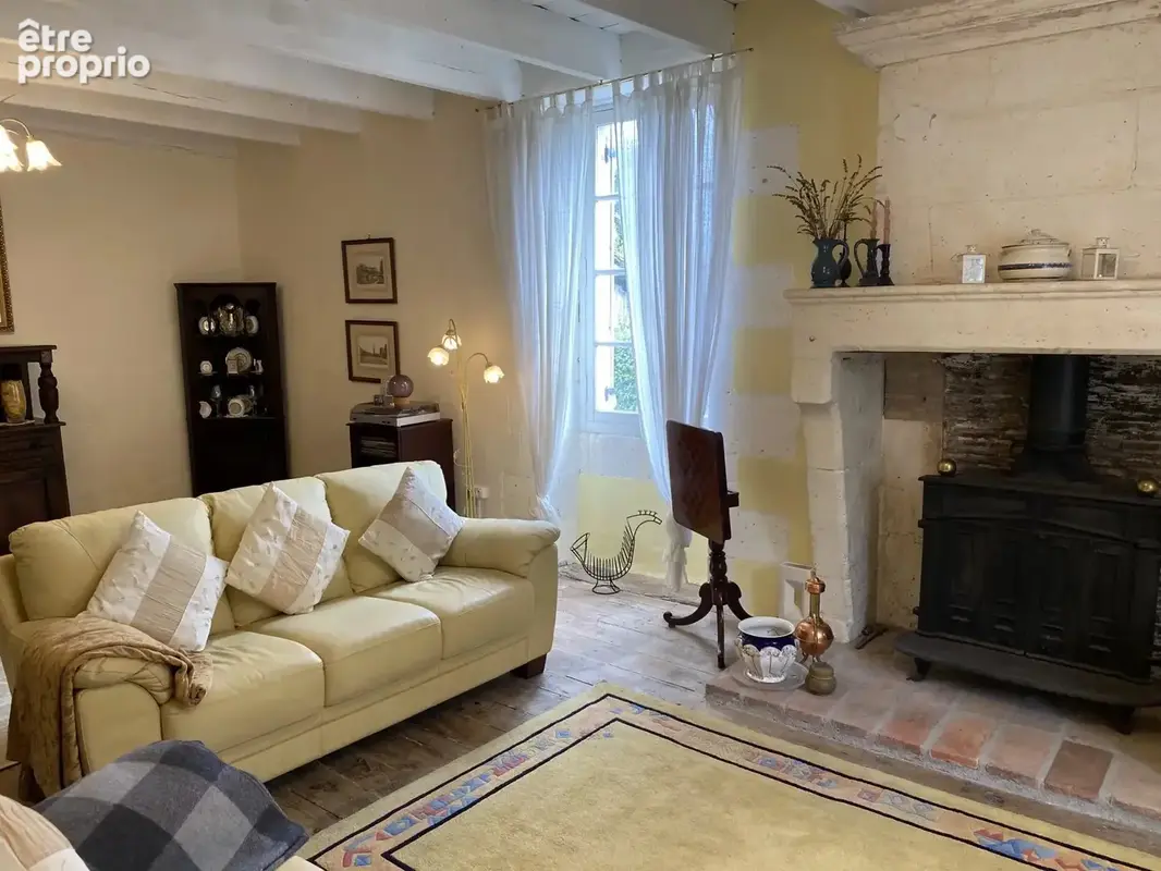 Maison de caractère en pierre de 2 chambres avec grange. - photo 3