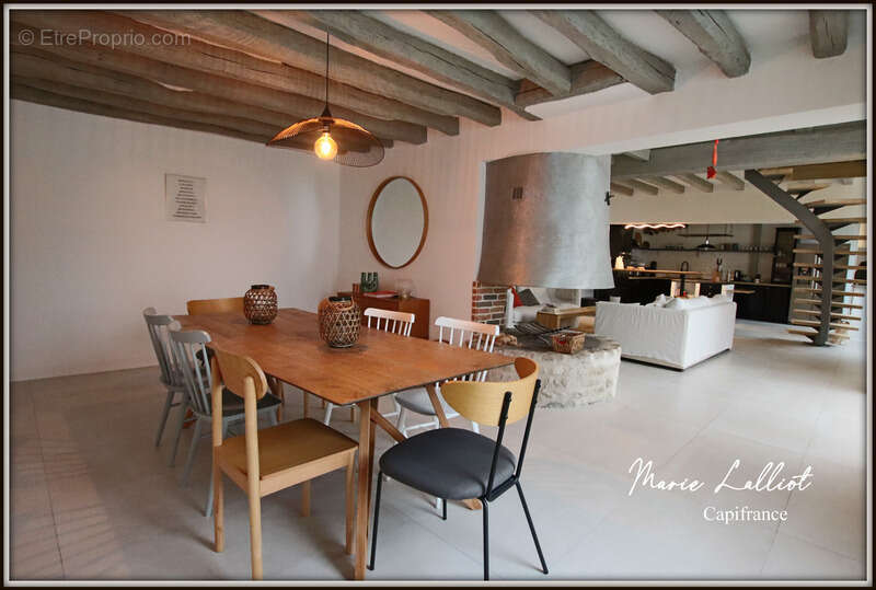 Propriété Pierres apparentes, 242m², 5 chambres, Dortoir enfant et mezzanine, Loiret, Piscine, Jacuzzi, Terrain de tennis, Garag - photo 9