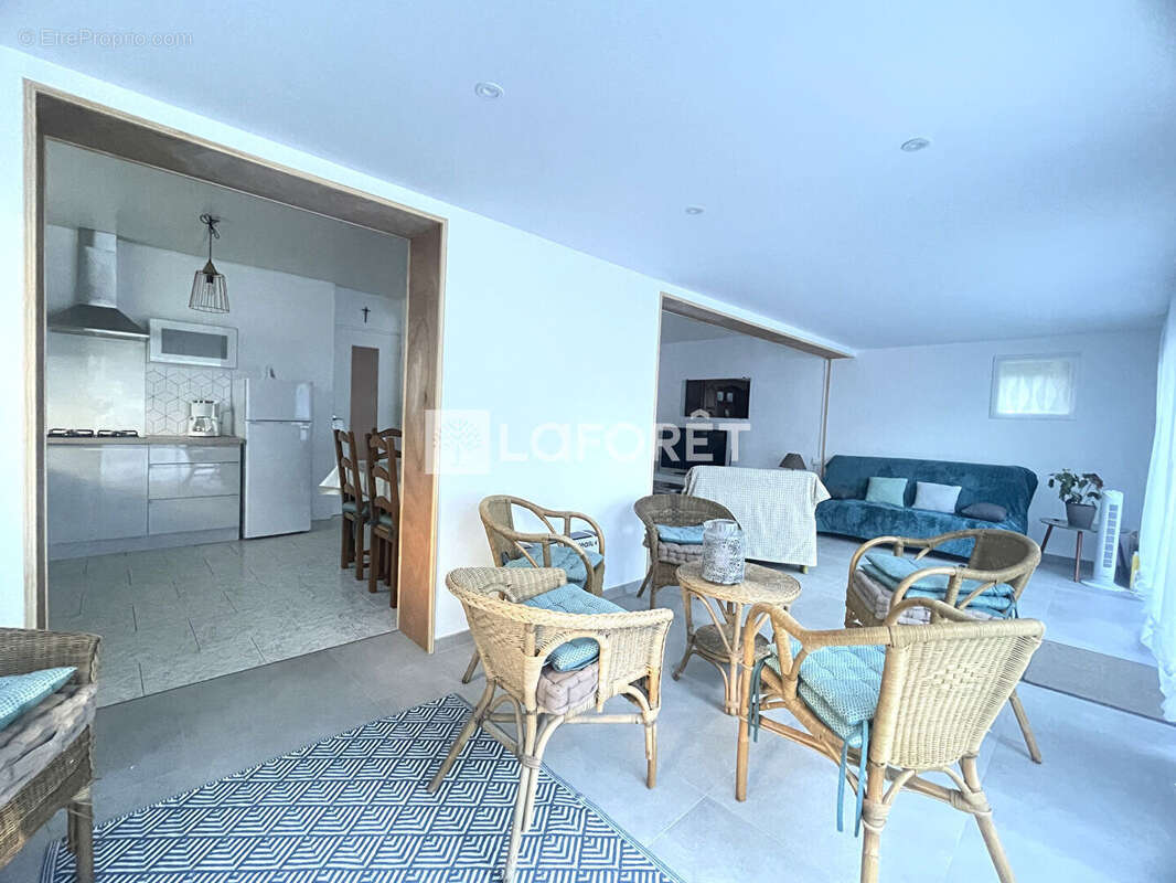 Maison à SAINT-GEORGES-DE-DIDONNE