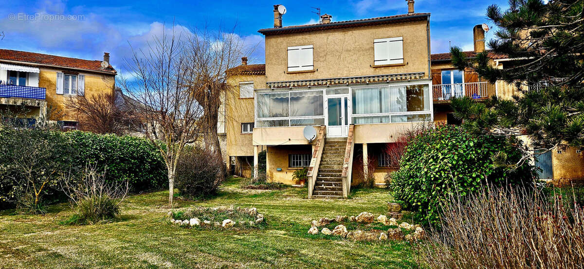 Appartement à BRUE-AURIAC