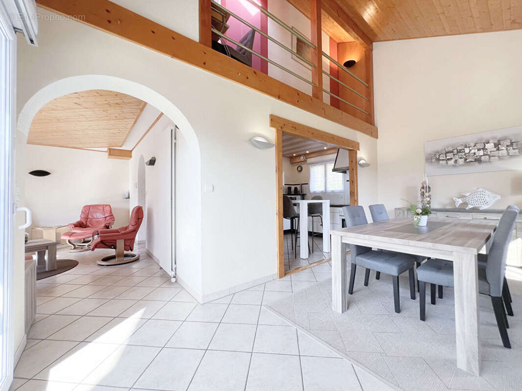 Maison à MAGLAND