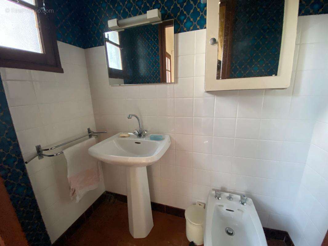 Maison à LES MATHES