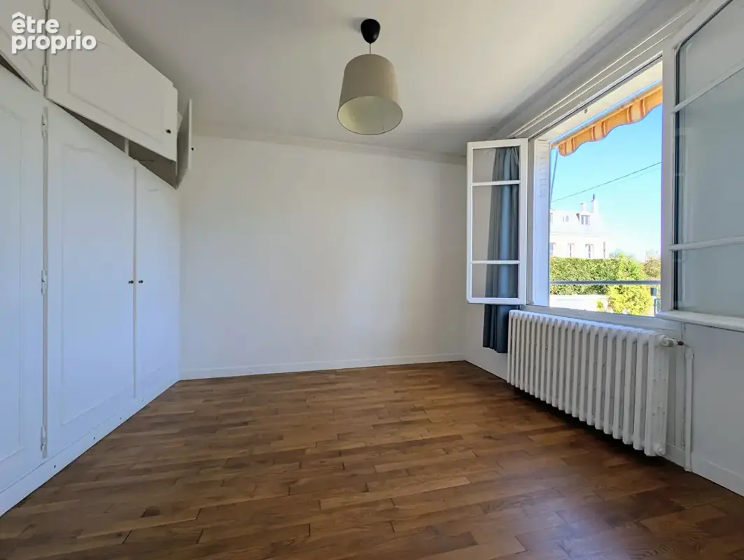 MESNIL LE ROI - Maison 5 pièces de 91 M² (152 M ² habitables) édifiée sur un Terrain de 999 M² - photo 6