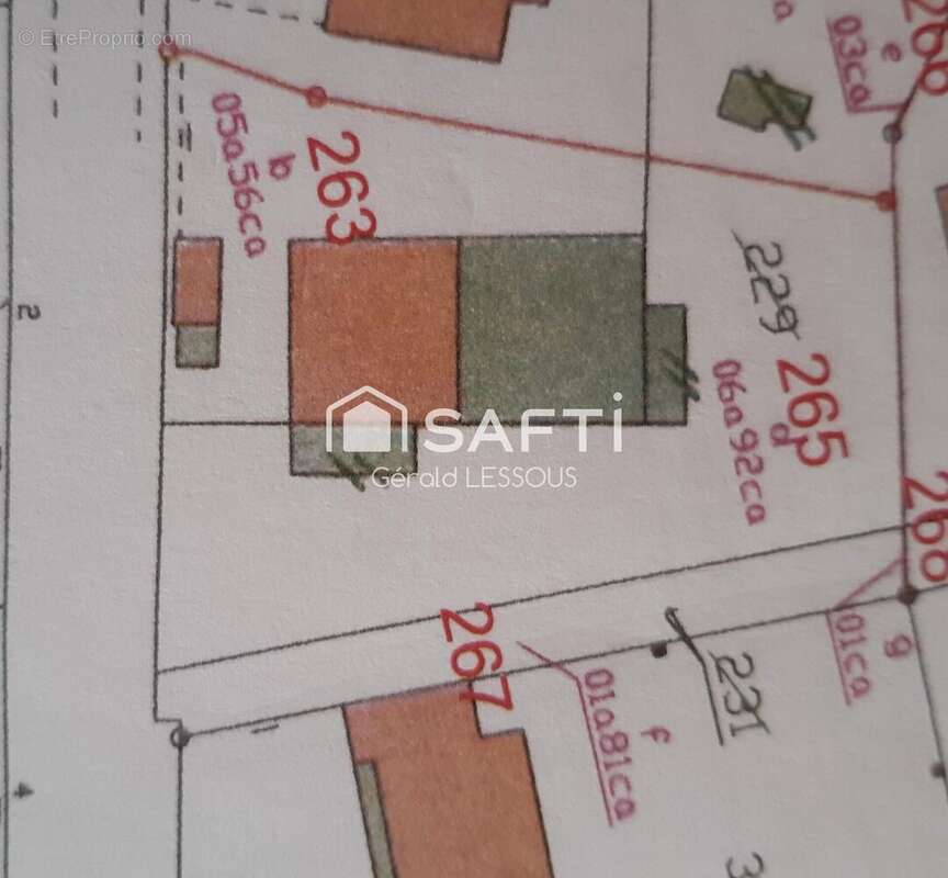 Photo 7 - Parking à BIGNOUX