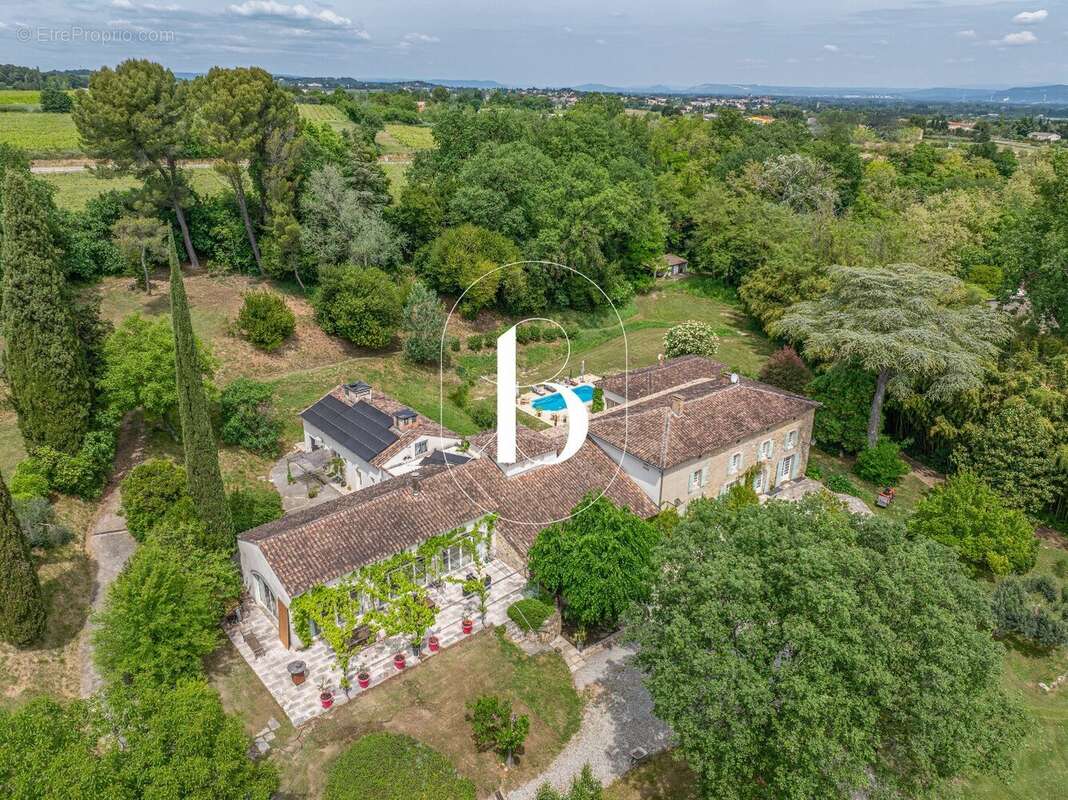 Maison 520 m² à Aigueze  - photo 6