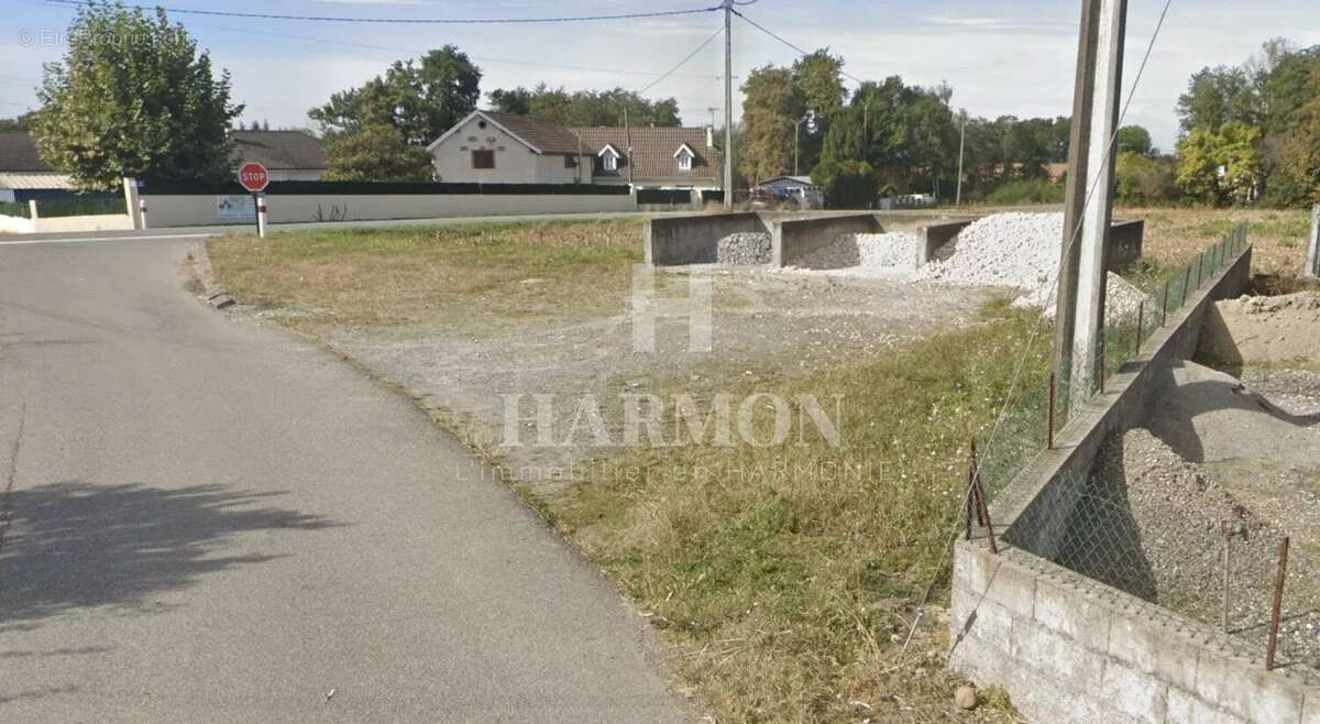 Terrain à MAZEROLLES