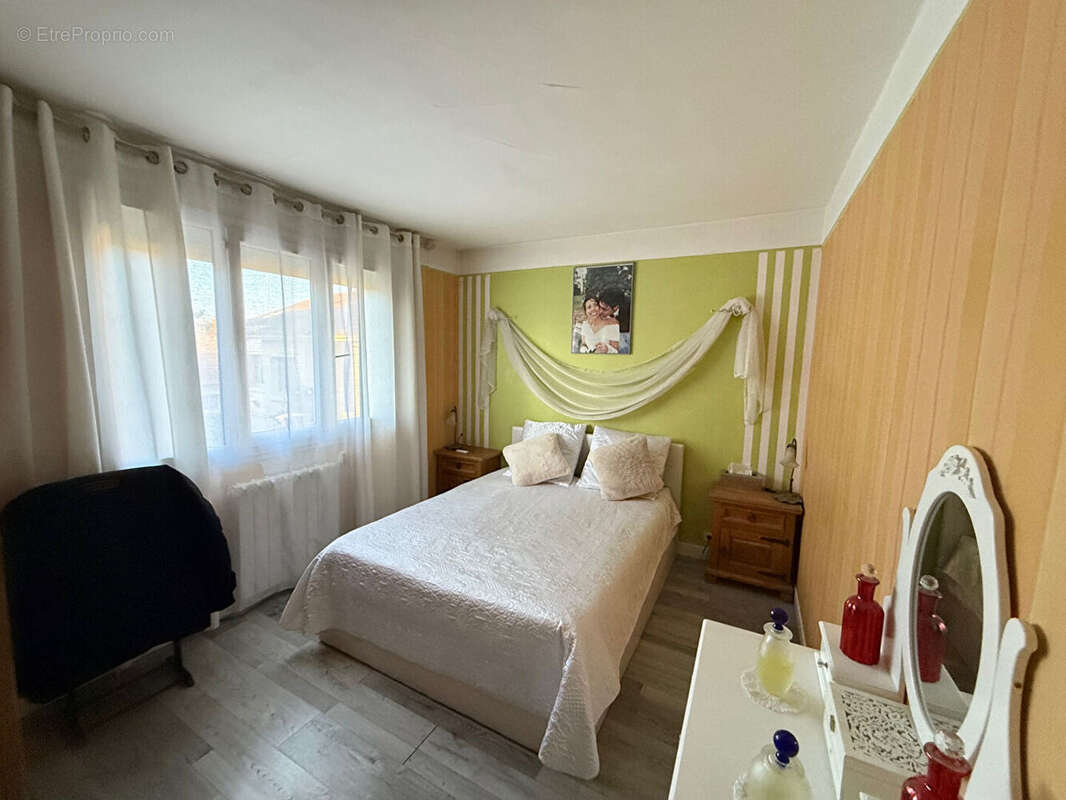 Maison à SARTROUVILLE