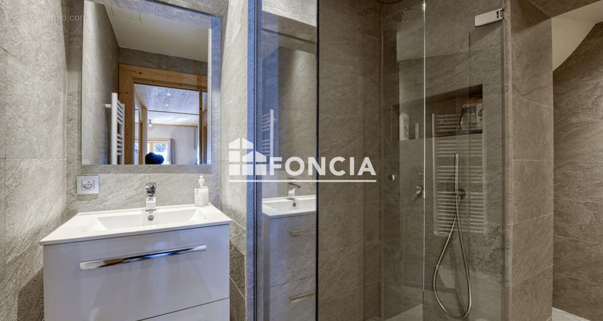 Appartement à DEMI-QUARTIER