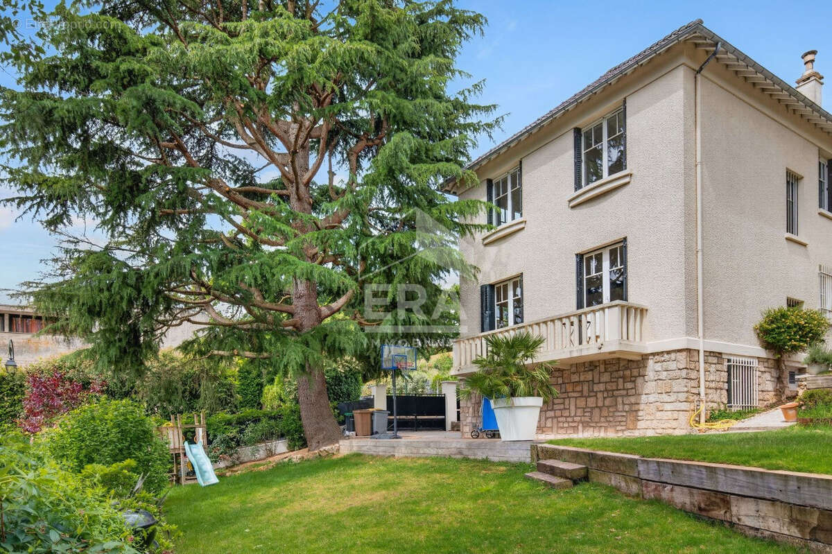 Maison à VAUCRESSON
