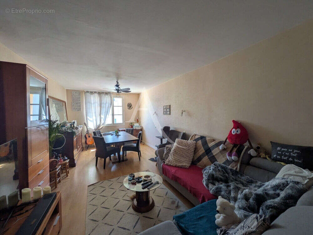 Maison à CHOUZY-SUR-CISSE