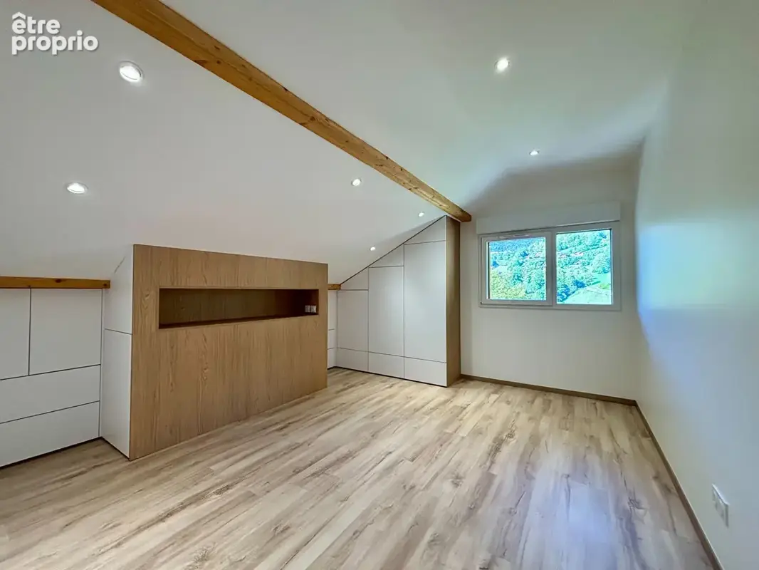 T3 récent en duplex avec vue montagnes - photo 12