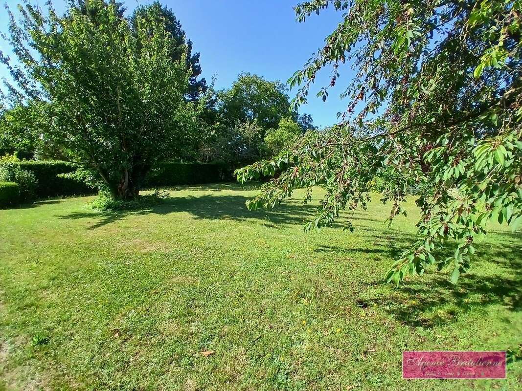 Maison 198 m² à Breteuil  - photo 8