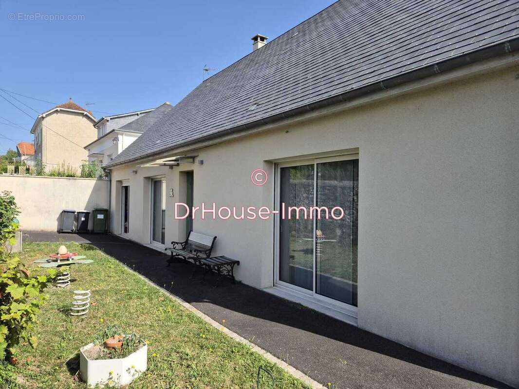 Maison 137 m² à Joue-Les-Tours  - photo 21