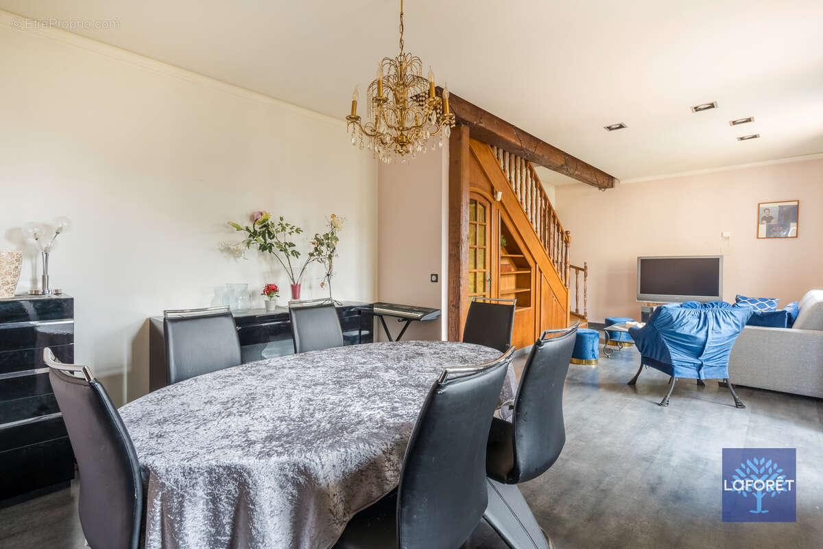 Maison à LE BLANC-MESNIL