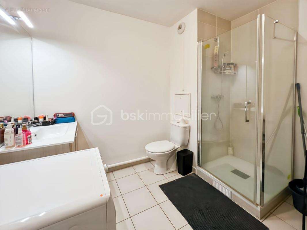 Appartement à LE BLANC-MESNIL