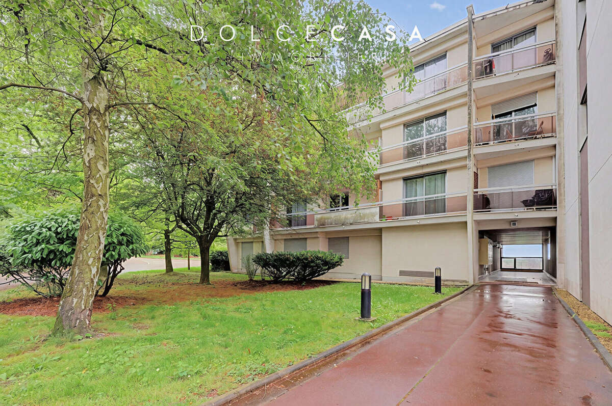 Appartement à NOGENT-SUR-MARNE