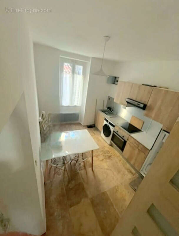 Appartement à LA BOUILLADISSE
