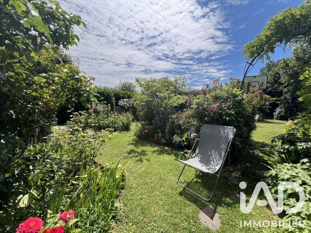 Maison 79 m² à Trappes  - photo 3