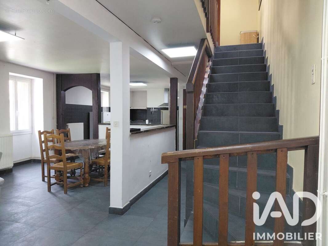 Photo 4 - Appartement à SAINT-ETIENNE-DE-CUINES