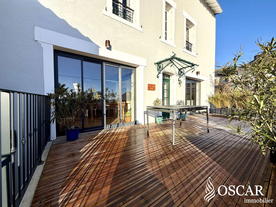 Maison à LE CELLIER