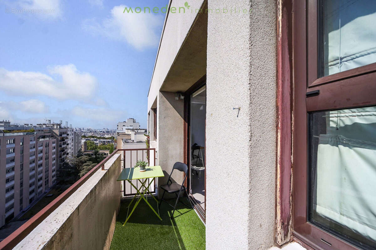 Dernier etage et balcon  plein ciel gambetta - photo 9