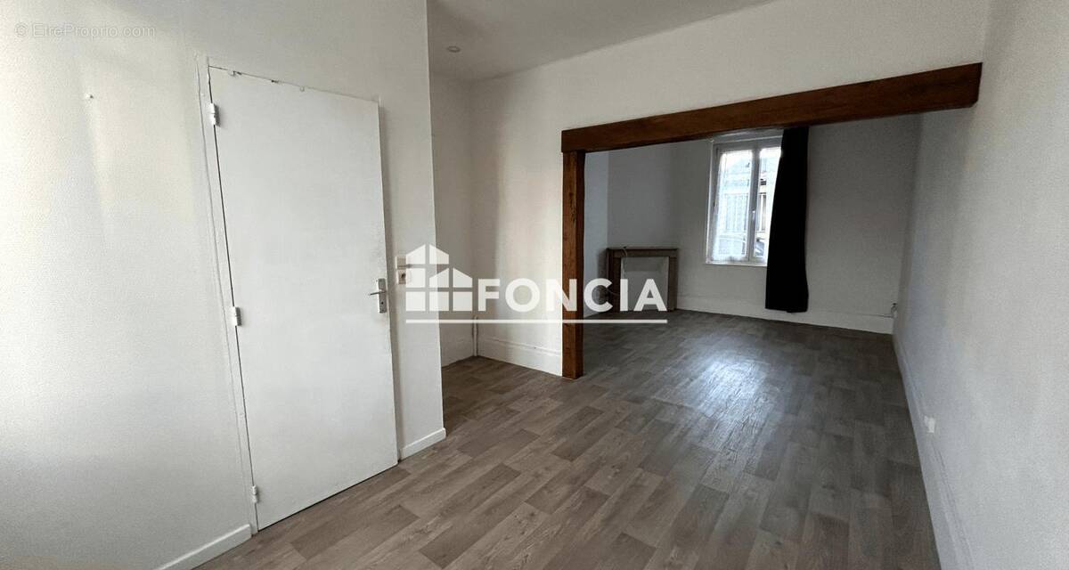 Appartement à CROUY