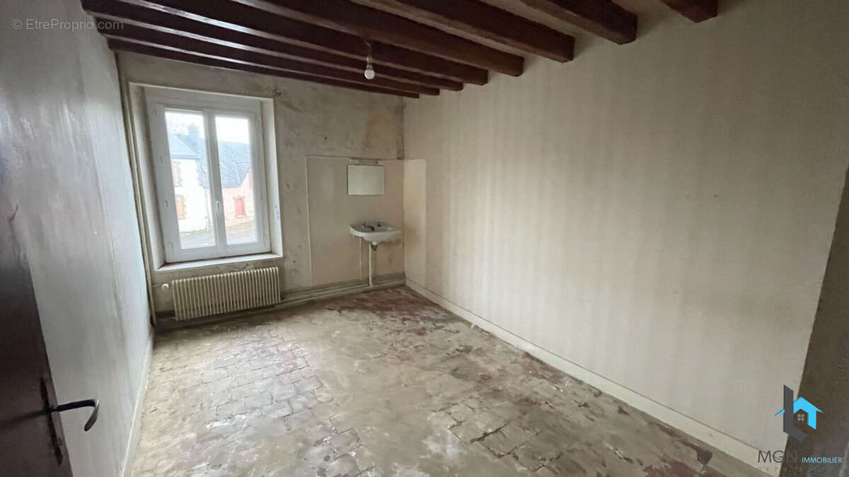 Appartement à ALLUYES