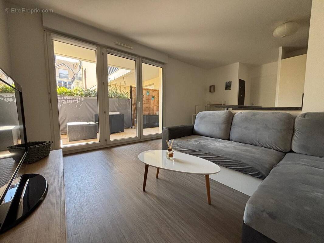 Appartement 43 m² à Saint-Pierre-Du-Perray  - photo 1