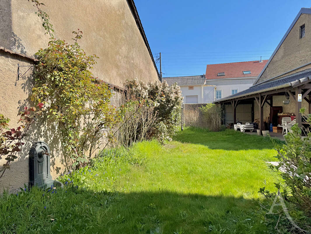 Maison à YUTZ