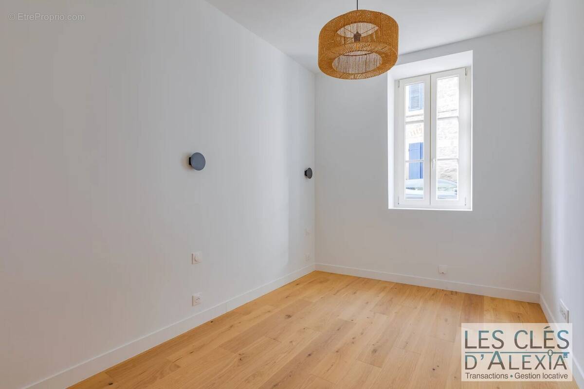 Appartement à SAINT-GENIS-LAVAL