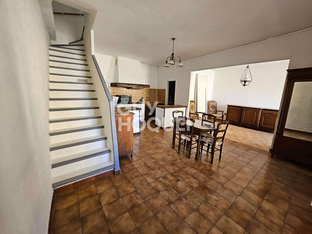 Maison à vendre à OUPIA - Référence V509CP - photo 2