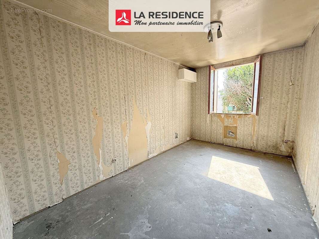 Maison 101 m² à La Verriere  - photo 4