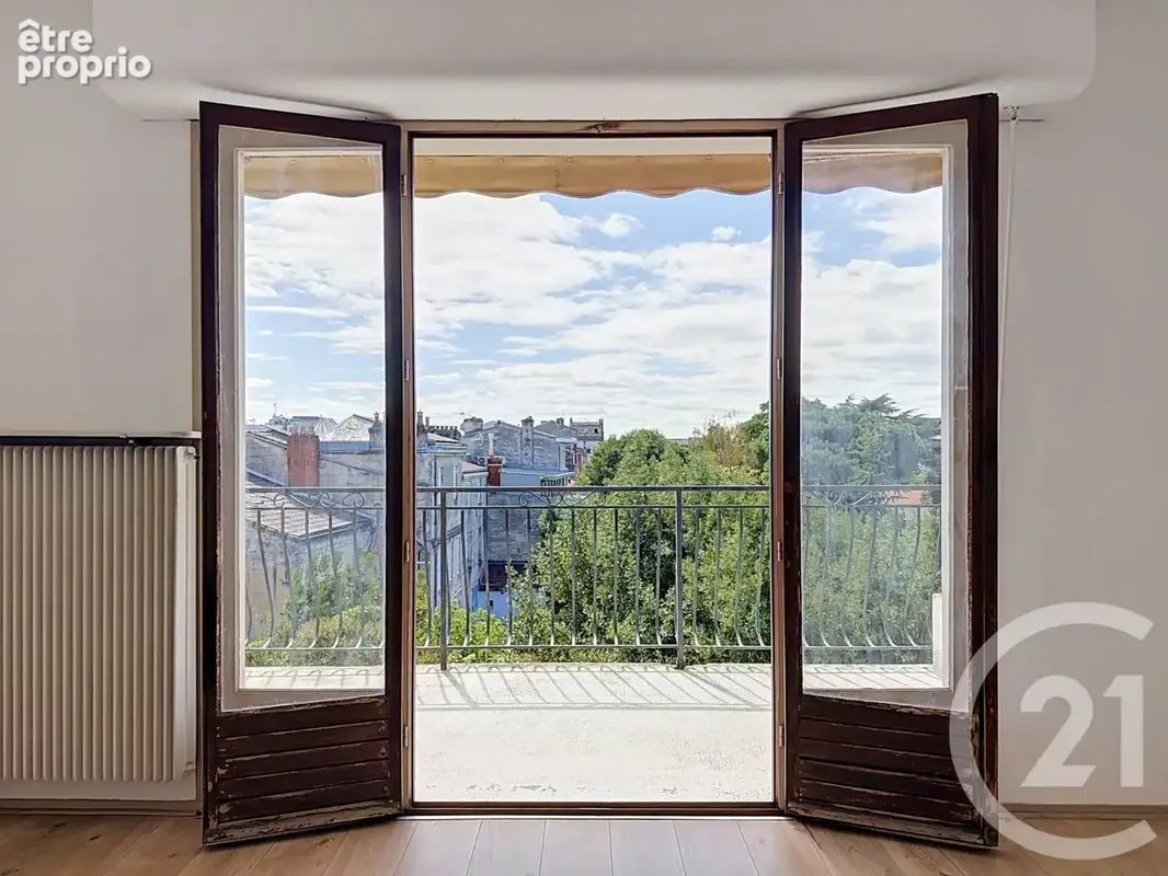 Appartement 2 pièces 43 m² à vendre à Bordeaux (33000) - photo 2
