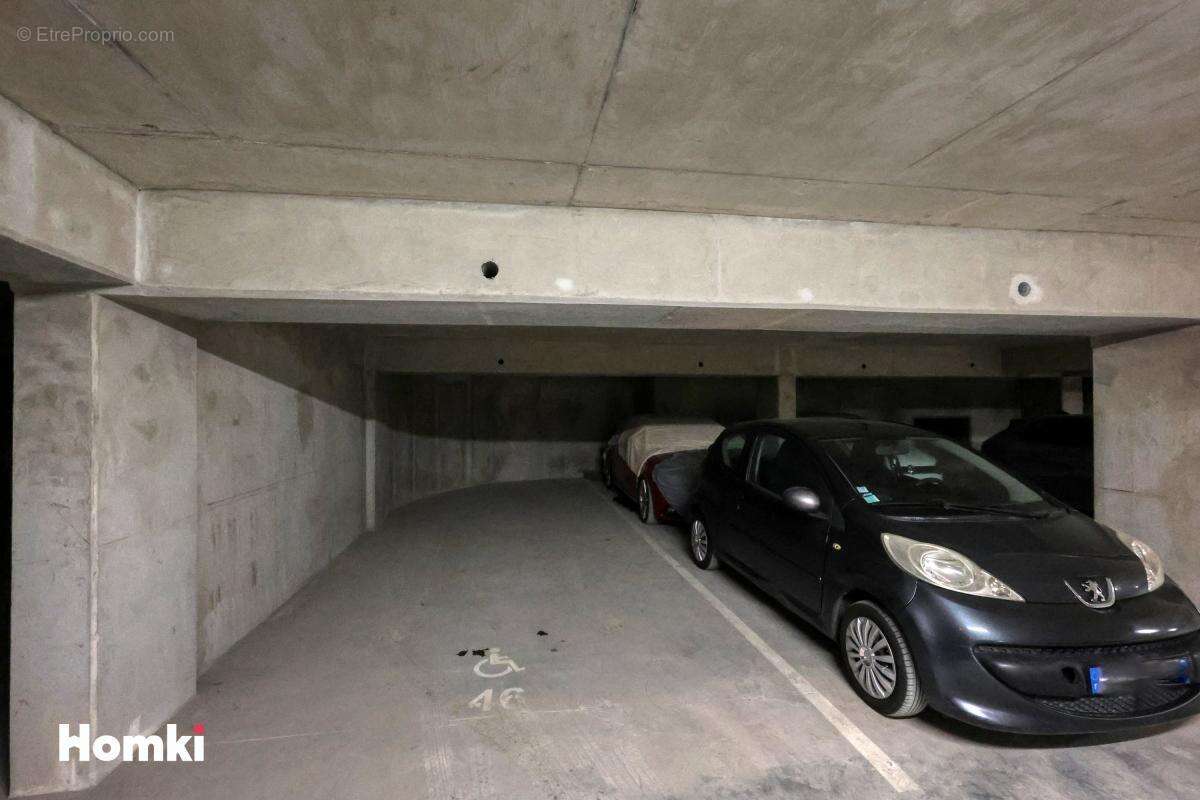 Appartement T2 de 44 m2 - terrasse - parking - ascenseur à Toulon 83000 - photo 8