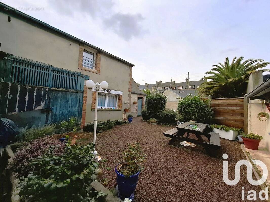 Photo 1 - Maison à ISIGNY-SUR-MER