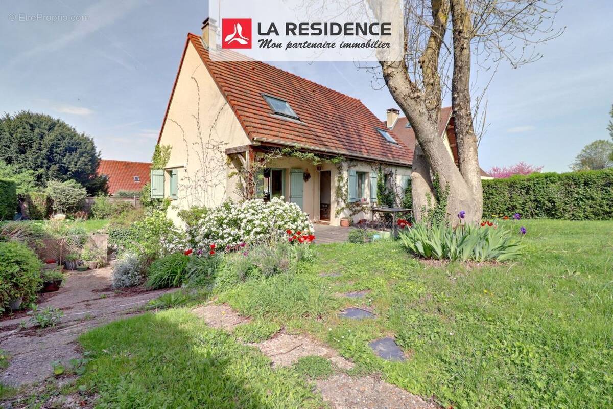 Maison à BAZEMONT