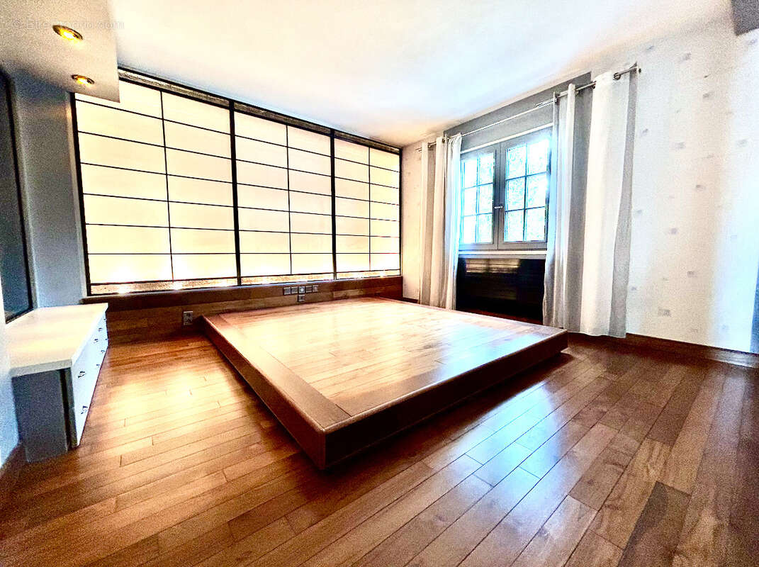Maison à LYON-8E