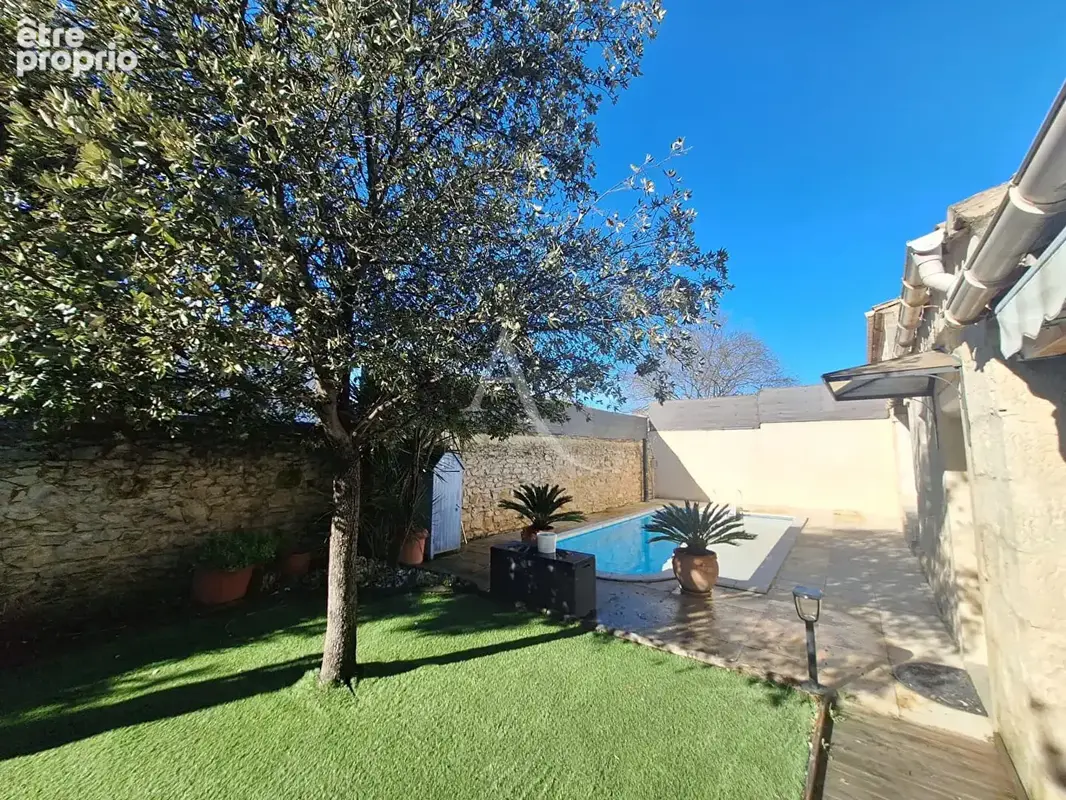 A VENDRE Maison Uchaud 8 pièce(s) 211 m2 - photo 7