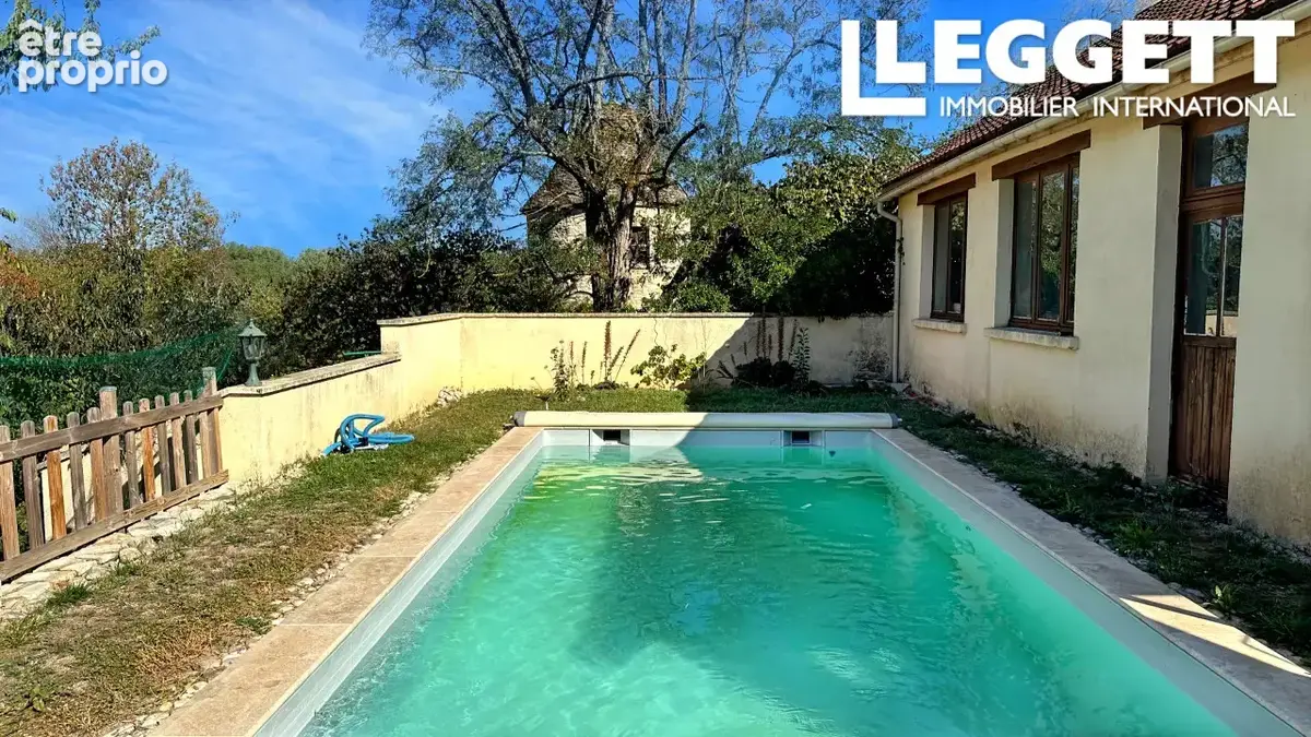 Charmante maison en pierre de 202 m² avec piscine, jardin fleuri et logement indépendant - photo 3